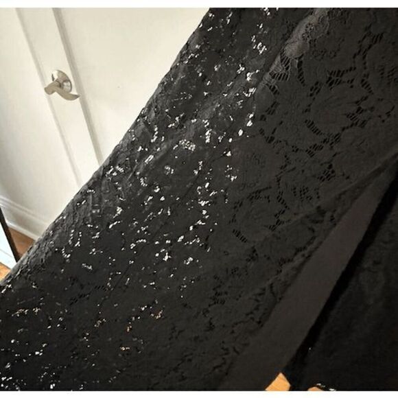 Fame and Partners Lupin Black Lace Maxi Gown with Slit in Size 8 - Picture 4 of 9